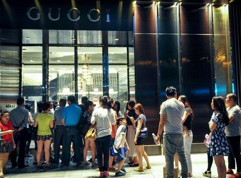 奢侈品电商的“五年之痒”能否在第六年云开雾散