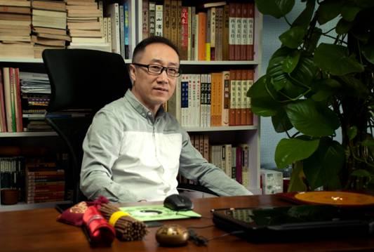 杨舒:做服装高定领域的“新匠人” 杨舒:做服装高定领域的“新匠人”
